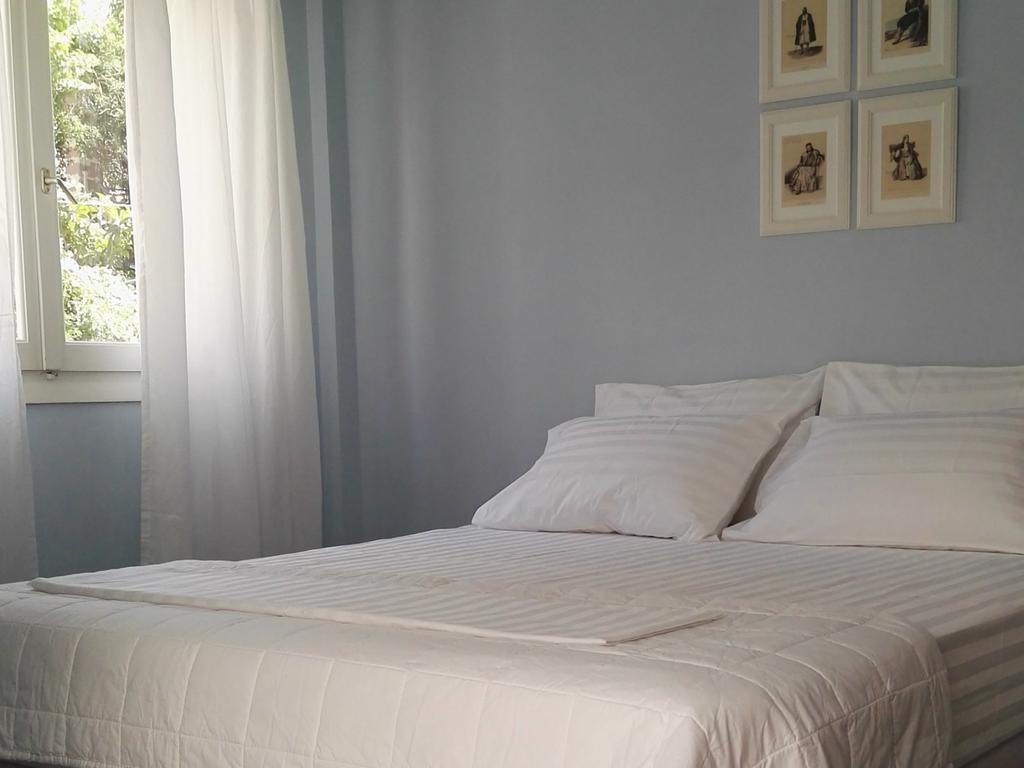 Paris Spacious Beach Apartment Loutráki Zewnętrze zdjęcie